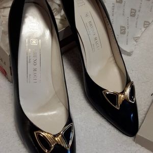 Bruno Magali black patent 10.5 B